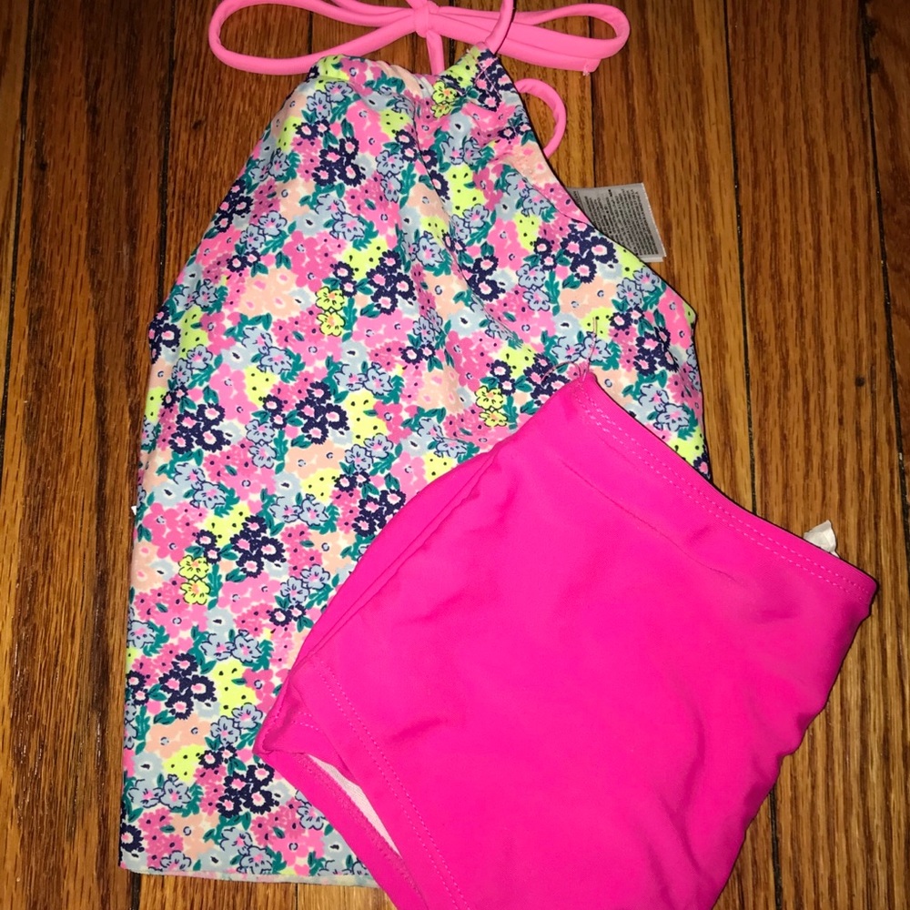 swimsuit.